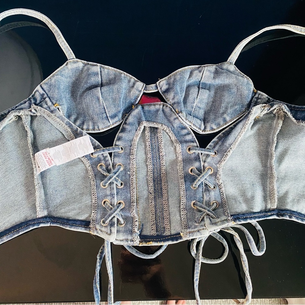 PrettyLittleThing Denim Lace-Up Tank Top - Picture 7 of 10